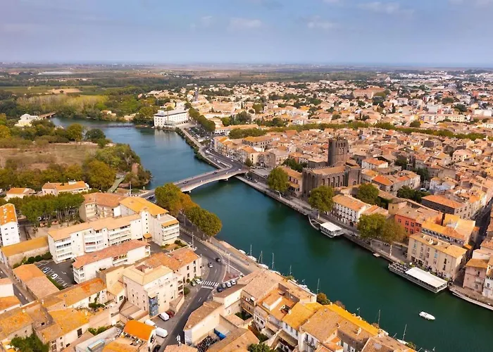 Magnifique T2 Avec Piscine Partagee A *